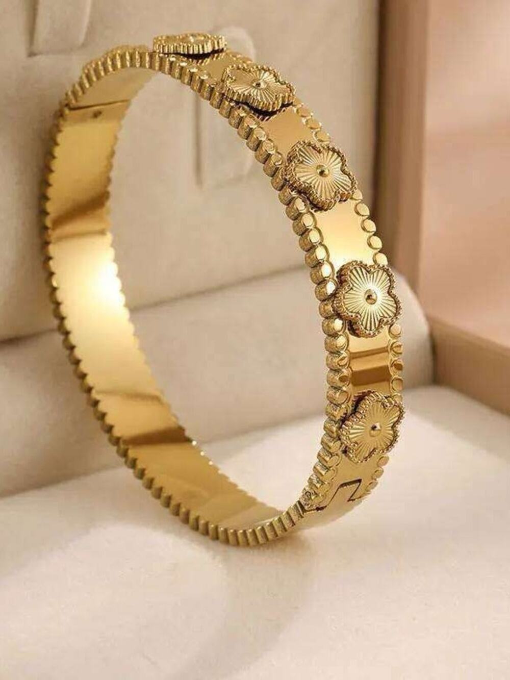 18K Gold Plated Four Leaf Bangle Bracelet